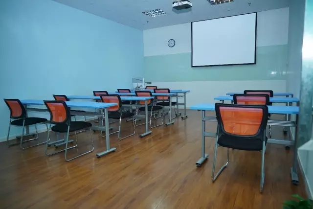 校區(qū)環(huán)境 校區(qū)環(huán)境