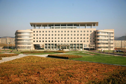 大連外國語學院考點